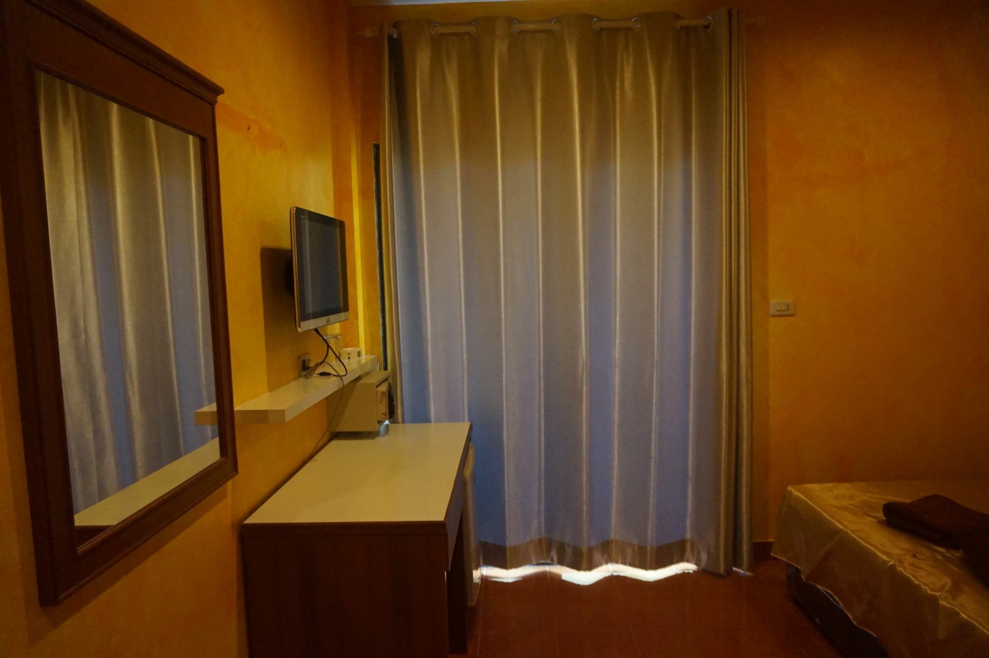 Ban Elephant Blanc Apartment Strand Kata Exterior foto