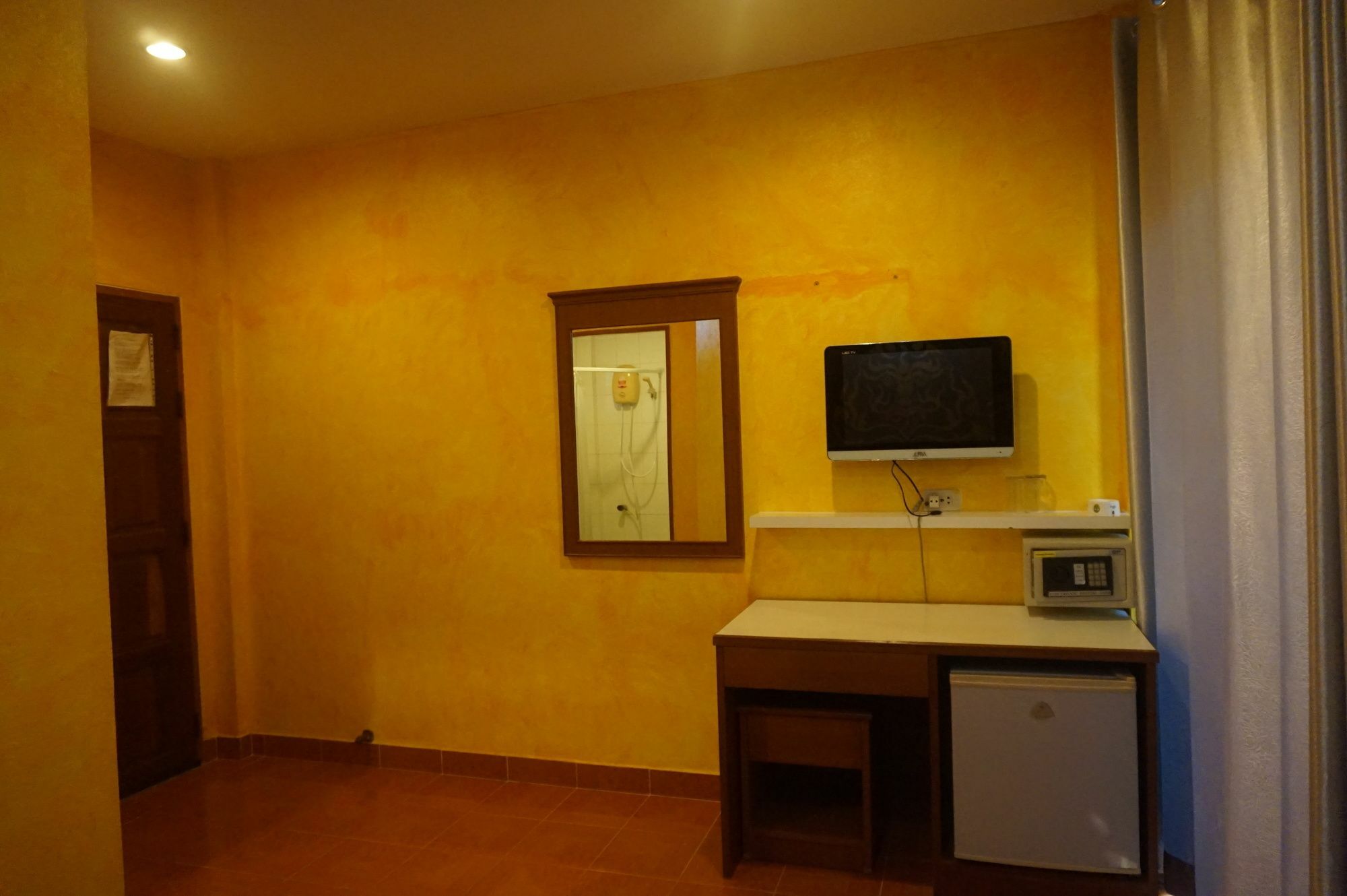 Ban Elephant Blanc Apartment Strand Kata Exterior foto
